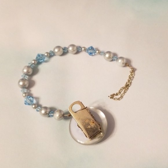 Crystal Dream pacifier clip with pearls cystals - Picture 2 of 4
